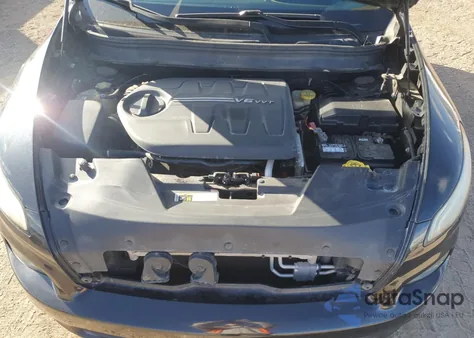 2016 Jeep Cherokee Latitude z USA, uszkodzony, nr VIN 1C4PJMCS0GW163013